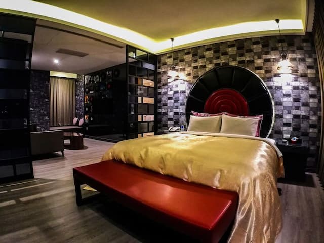 Song Xia Motel-Superior Double Room(Check-in at 17:00 on weekdays, Check in at 21:00 on Saturday)｜Breakfast included-3