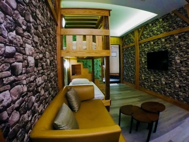 Song Xia Motel-Superior Double Room(Check-in at 17:00 on weekdays, Check in at 21:00 on Saturday)｜Breakfast included-3