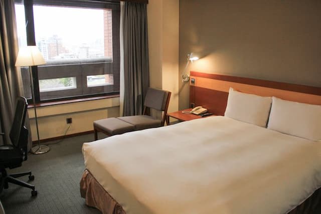 Guide Hotel Hsinchu Zhongyang-Standard Double Room-5