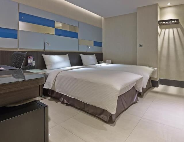 Hotel B7-Standard Twin Room(no window)-1
