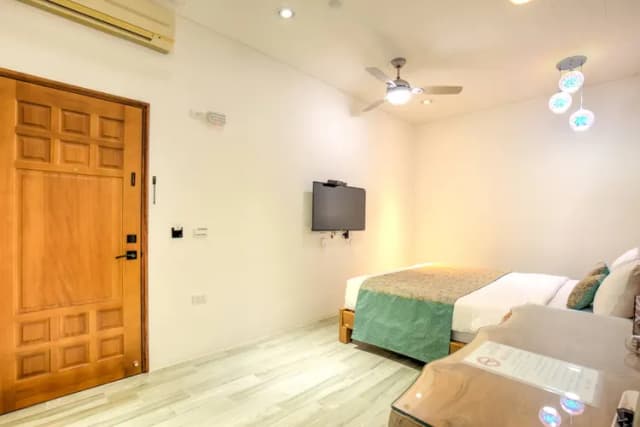 小琉球逗琉民宿｜浮潛・生態導覽・包棟推薦-小琉球逗琉包棟民宿｜12–18人・KTV 麻將-8