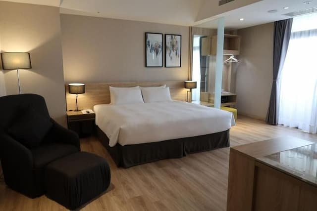 THE HO HOTEL-Superior Double Room-5