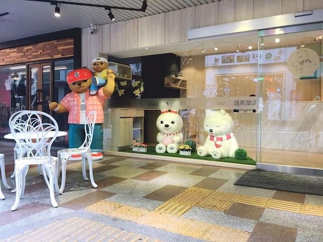 DAZZ INN-Double Room - No Breakfast-4