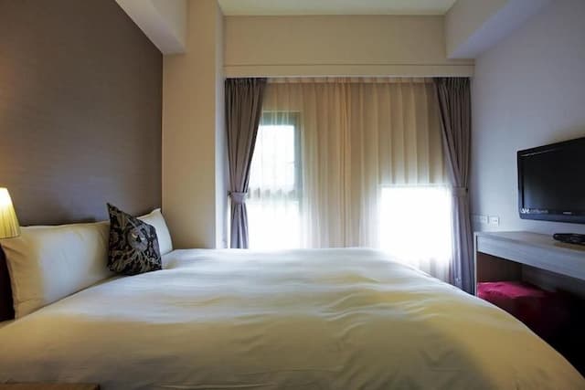 米卡沙旅店｜近台中火車站-商務雙人房-3