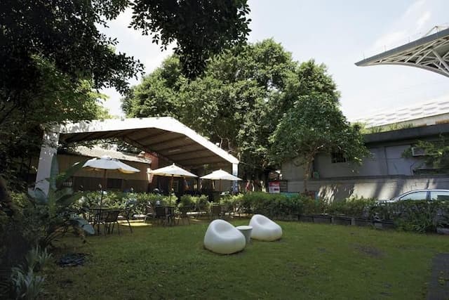 米卡沙旅店｜近台中火車站-經典四人房-9