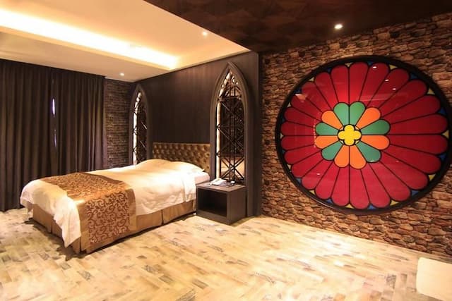 Refinement Motel-Deluxe Double Room with Karaoke Facilities-2