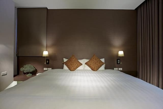 米卡沙旅店｜近台中火車站-豪華雙人房-3