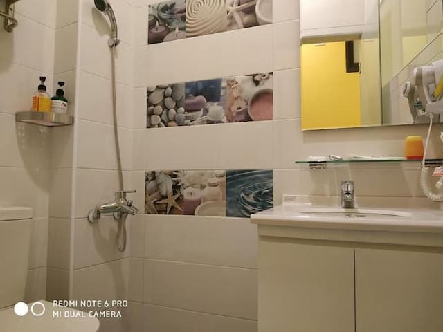 日月潭冠裕精緻旅店-經濟雙人房（位於地下室）-6