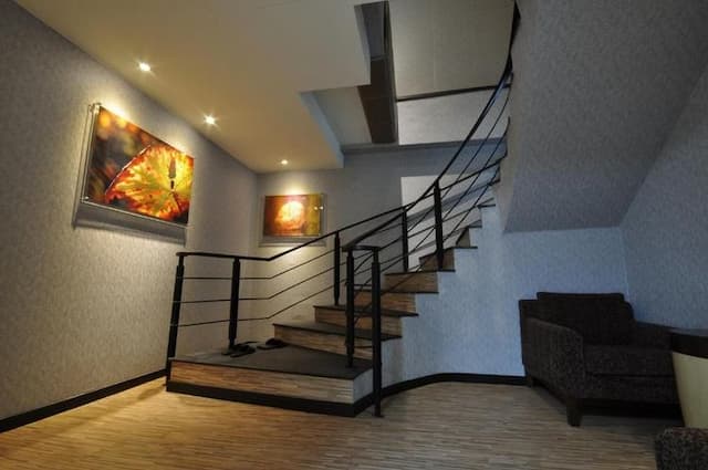 采岩汽車旅館 ｜洲際棒球場5分鐘｜-主題房-附 SPA 浴缸-8