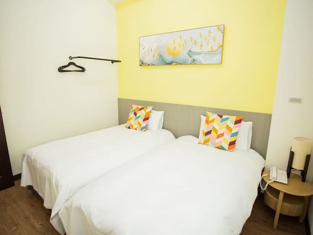 Happy Casa Resorts-Deluxe Suite, 2 bedroom suite, 3 single beds, balcony(1F)-5