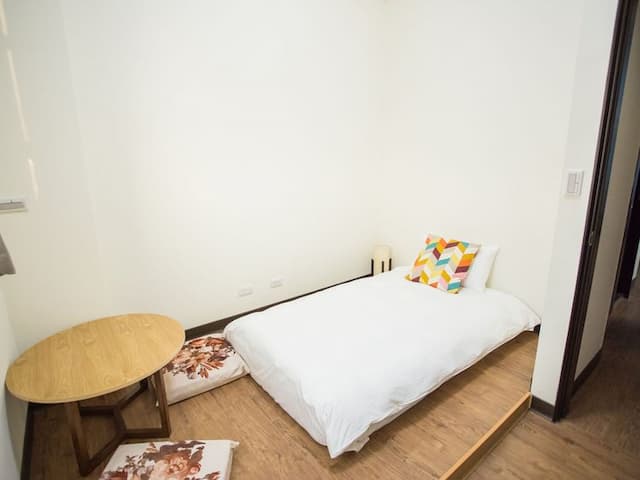 Happy Casa Resorts-Deluxe Suite, 2 bedroom suite, 3 single beds, balcony(1F)-4