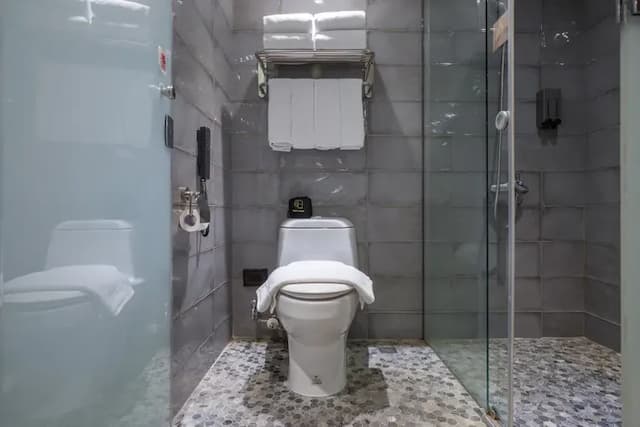 雀客旅館台中文心中清-經典四人房-5