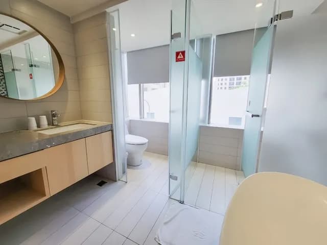 雀客旅館台中文心中清-豪華四人房-5