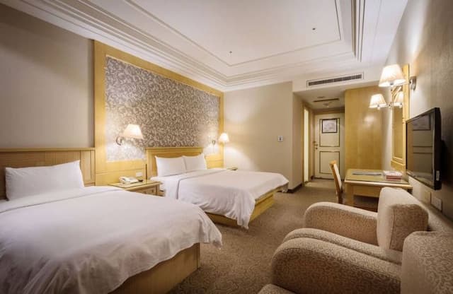 承攜行旅中壢中正-承享三人客房(一大床一小床)-5