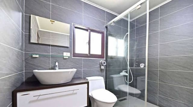 三號船長民宿-高級四人房-6