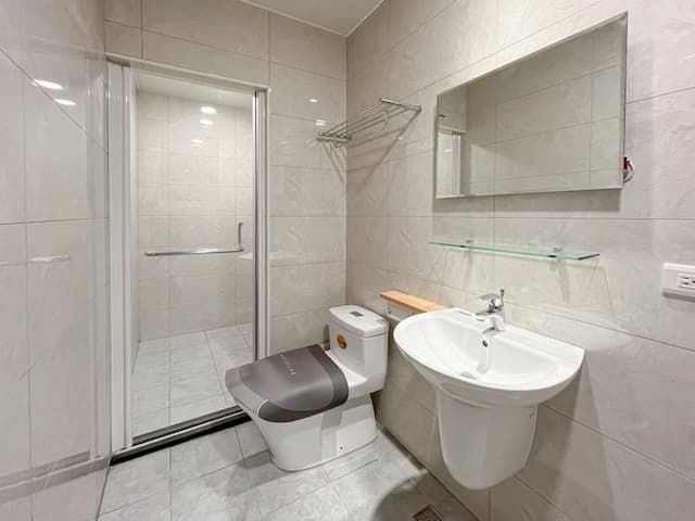 C201、D201衛浴間:乾濕分離