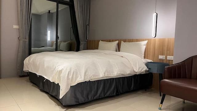 A201:加大雙人床房型-附陽台