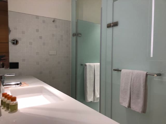 New｜CHECK inn Select New Taipei Sanchong Waterfront-Standard Twin Room-3