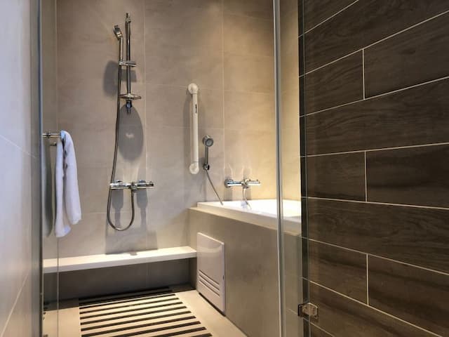 New｜CHECK inn Select New Taipei Sanchong Waterfront-Deluxe Triple Suite-5