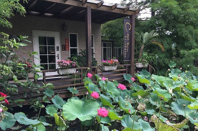 Lotus Spring Garden Huajian Yashe-Lotus Spring Garden - Love England Quadruple Room-10