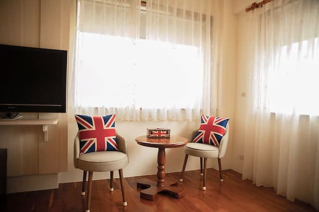 Lotus Spring Garden Huajian Yashe-Lotus Spring Garden - Love England Quadruple Room-5