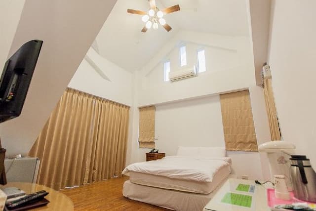 山中城宝渡假民宿-202 景觀六人套房-2