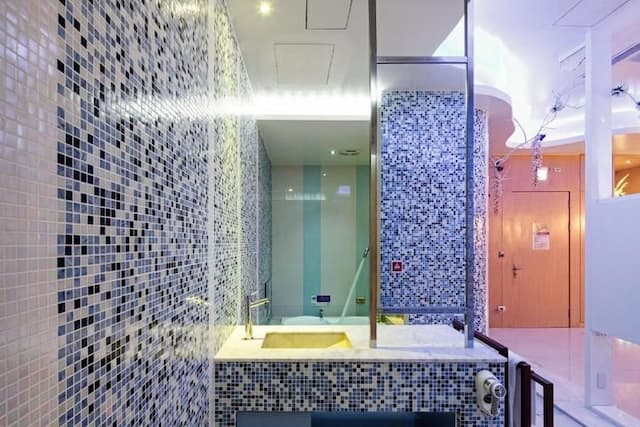 ※各等級房型依設計風格不同，客房設備略有不同，以實際現場提供為準。