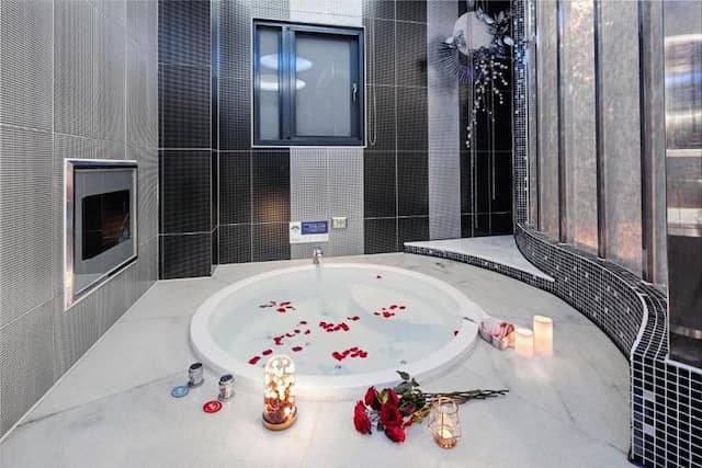 ※各等級房型依設計風格不同，客房設備略有不同，以實際現場提供為準。