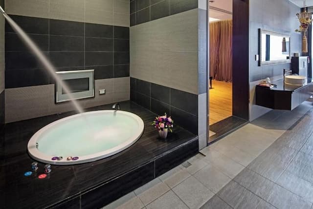 ※各等級房型依設計風格不同，客房設備略有不同，以實際現場提供為準。