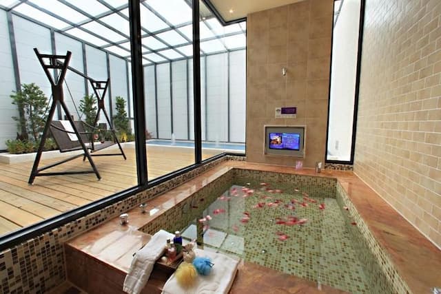 ※各等級房型依設計風格不同，客房設備略有不同，以實際現場提供為準。