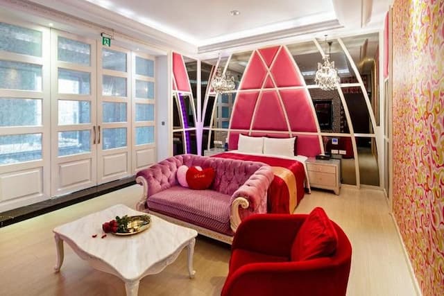 ※各等級房型依設計風格不同，客房設備略有不同，以實際現場提供為準。