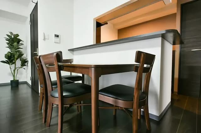 ダイニングテーブル