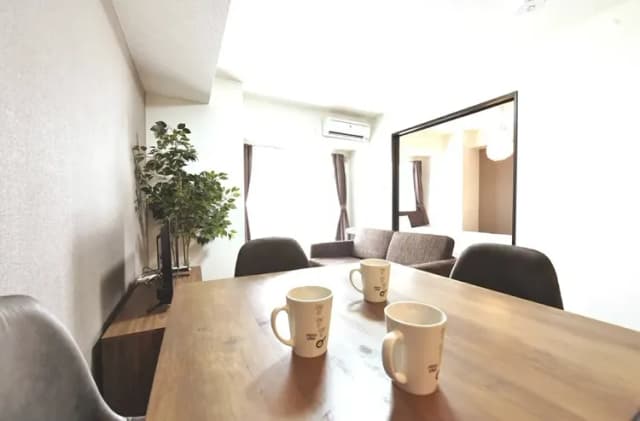 ダイニングテーブル