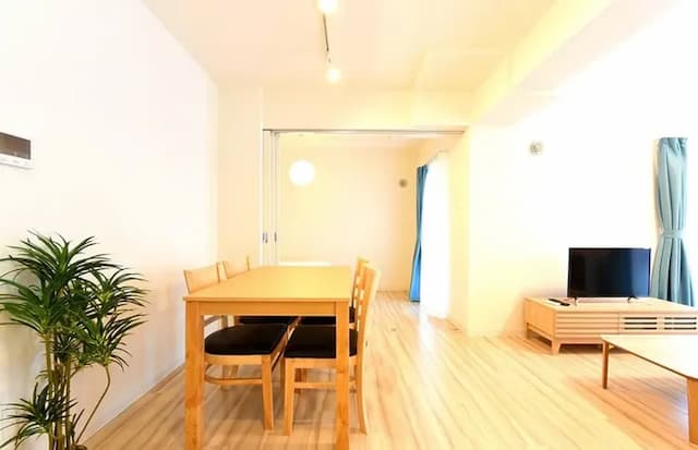 ダイニングテーブル