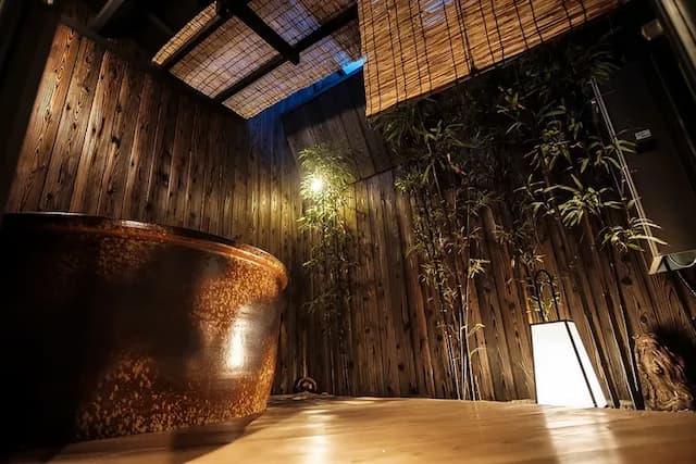 [Rental building of Kyomachiya] Shigaraki ware open-air bath Higashiyama Sanjo ● Kyoran-Shirakawa House ●-Kyomachiya with open-air bath Private room plan Shirakawa House-2