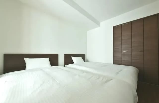 セミダブルベッドでゆっくりおやすみなさい