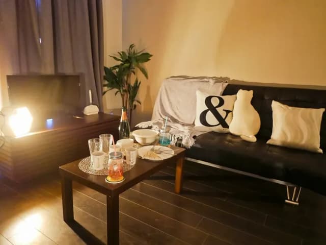 夜はおちついた雰囲気に