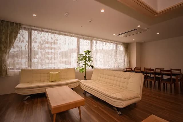 Ryo-an 2-3rd floor charter ★ 5 minutes walk from Otaru station / up to 4 people Basic charge / Relax in the large living room. Ryoan-2