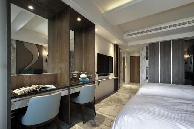 DOHOHOTEL-Classic Twin Room (No Meat Food)-2