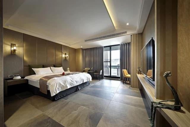 DOHOHOTEL-Deluxe Double Room (No Meat Food)-2