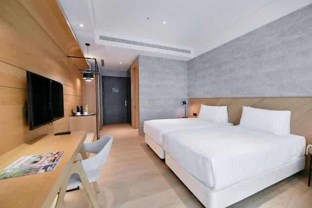 New｜CHECK inn Select New Taipei Sanchong Waterfront-Classic Twin Room-1