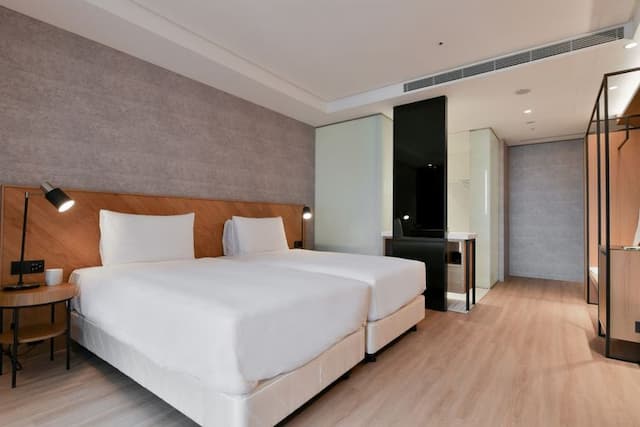New｜CHECK inn Select New Taipei Sanchong Waterfront-Classic Twin Room with Balcony-2