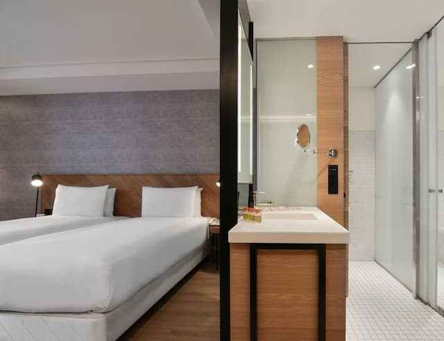 New｜CHECK inn Select New Taipei Sanchong Waterfront-Classic Twin Room with Balcony-3