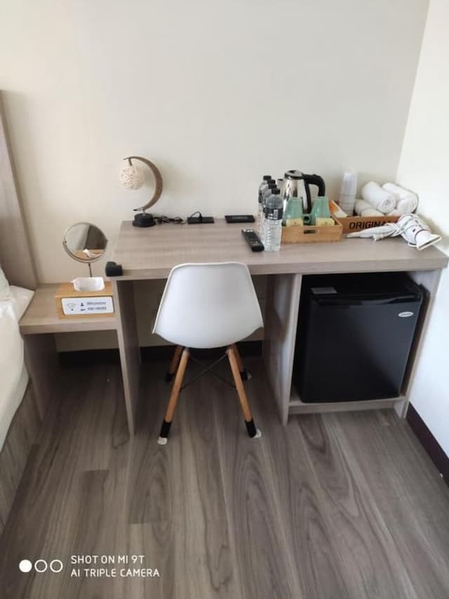 360 Coffee Homestay-Full floor｜Quadruple Room - One Room Without Balcony & One Double Room-4