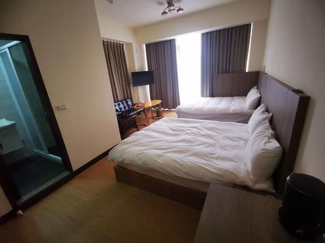 360 Coffee Homestay-Quadruple Room - No Balcony-2