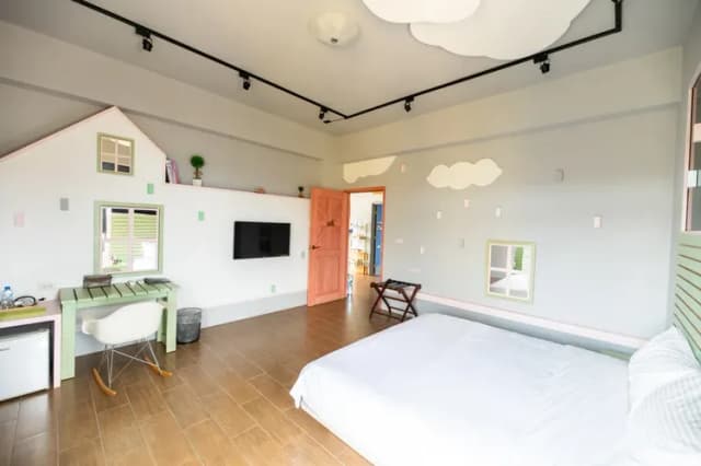 Say Yeah Inn-201 enjoy double room-6