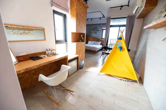 Say Yeah Inn-203 enjoy star double room-4