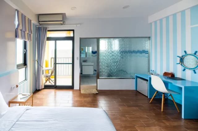 Say Yeah Inn-301 enjoy summer double room-3