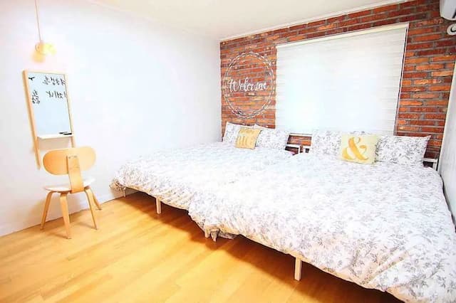 陳&蘇吉居 III｜5分鐘到弘大入口站 近京義線書街 延世大學-12-16人房-4