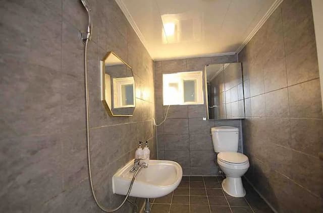 陳&蘇吉居 VII｜7分鐘到弘大入口站 近延央公園-8-13人入住 (301號房)-9